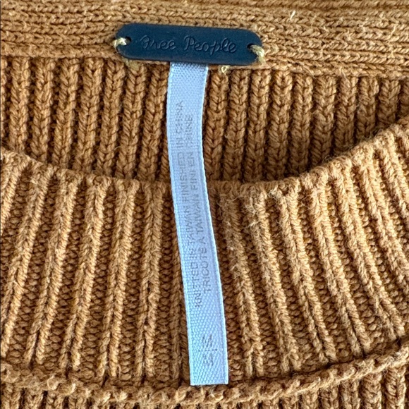 Free People Easy Street Tunic Sweater Size M EUC - Picture 5 of 9